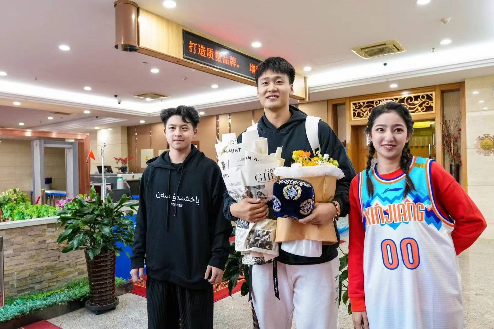 麦卡利斯特实际上是一个超级坚韧的家伙，所以我们可能要确保从感染的角度来看不会发生任何事情。